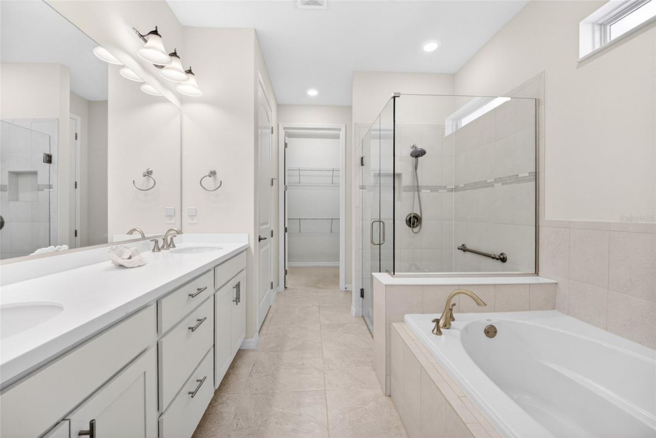 9557 SW 64th Lane, Ocala, FL 34481 Photo
