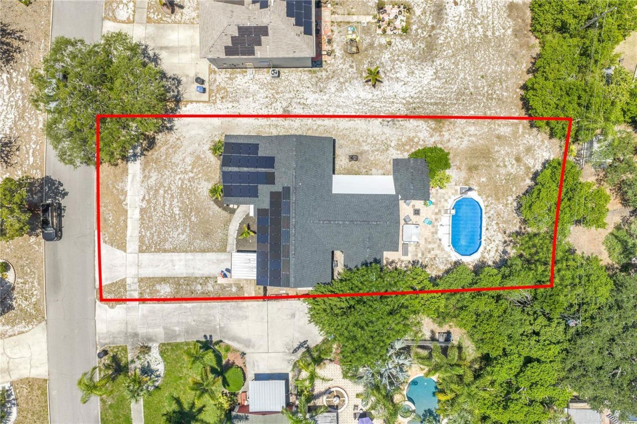687 Jasmine Way S, Saint Petersburg, FL 33705 Photo