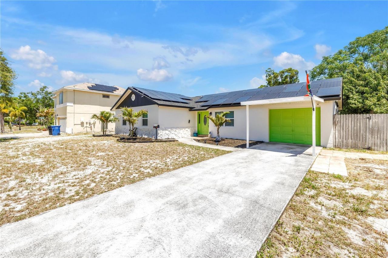 687 Jasmine Way S, Saint Petersburg, FL 33705 Photo