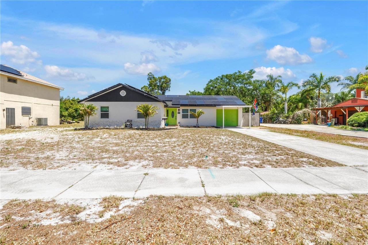 687 Jasmine Way S, Saint Petersburg, FL 33705 Photo