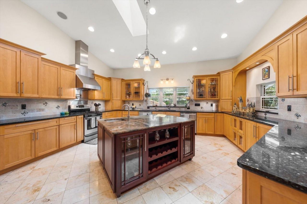 2400 Sherwood Lane , Clearwater, FL 33764 Photo