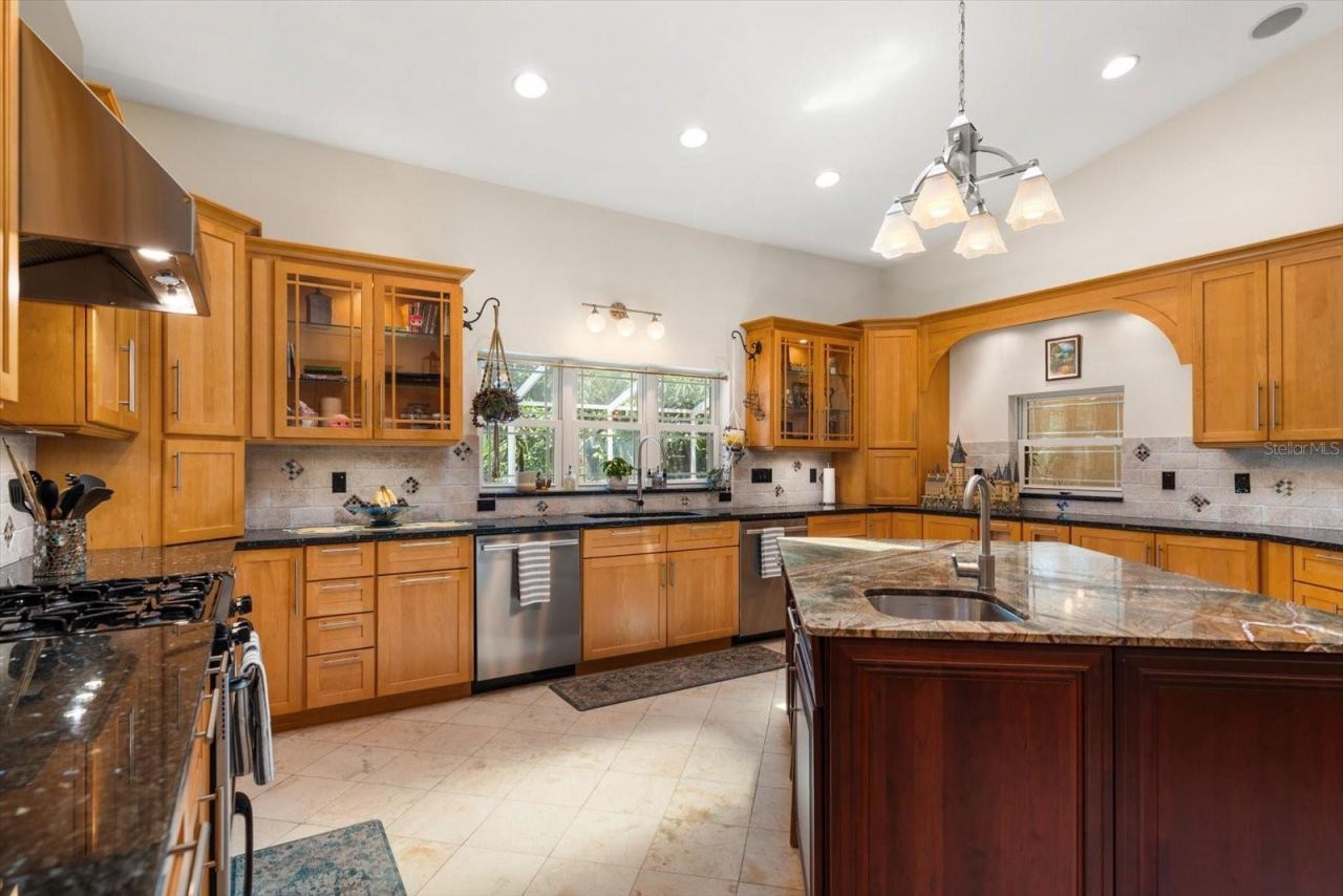 2400 Sherwood Lane , Clearwater, FL 33764 Photo