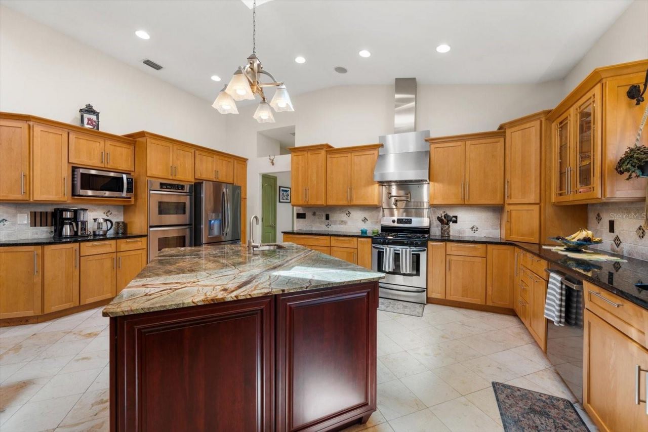 2400 Sherwood Lane , Clearwater, FL 33764 Photo