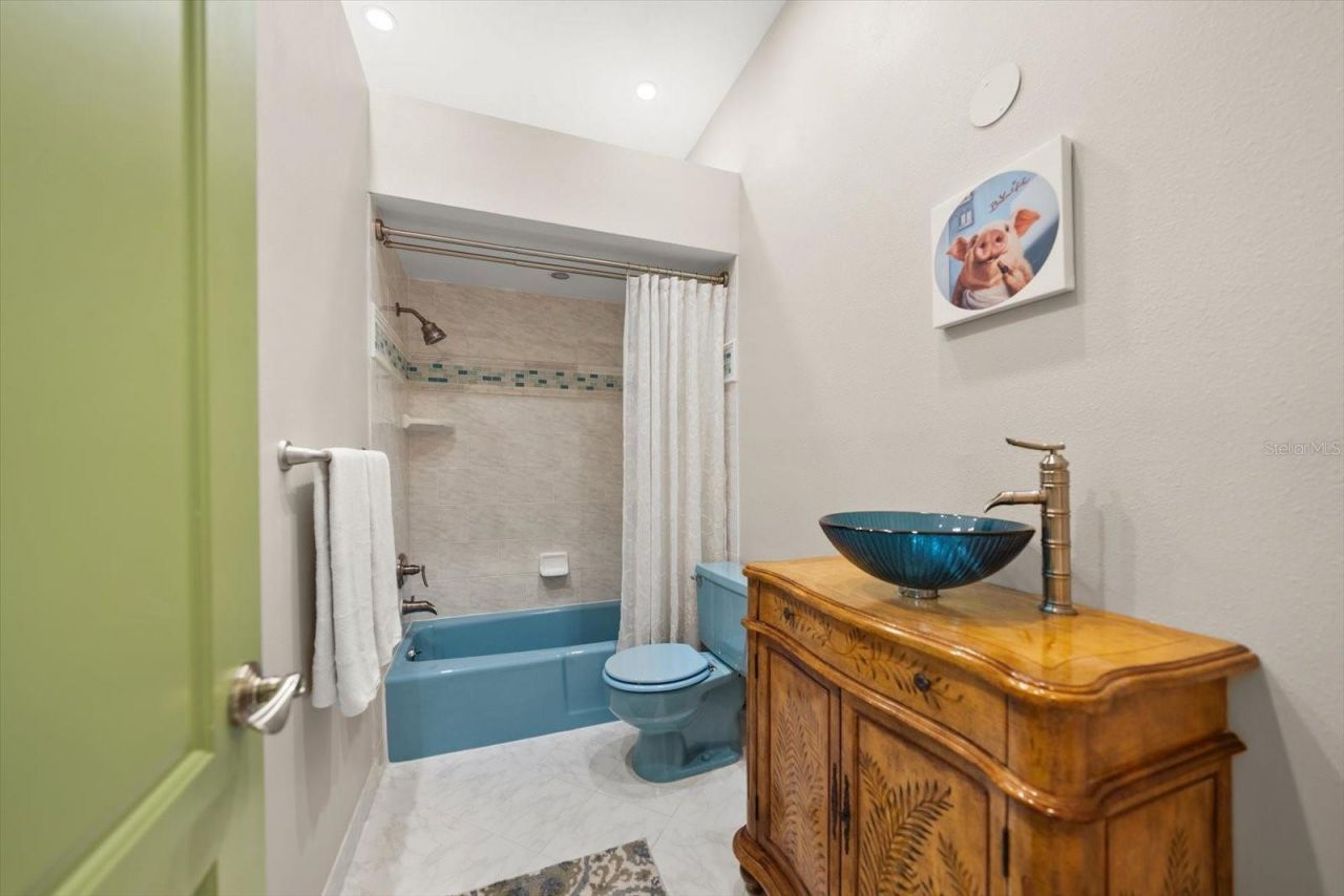 2400 Sherwood Lane , Clearwater, FL 33764 Photo