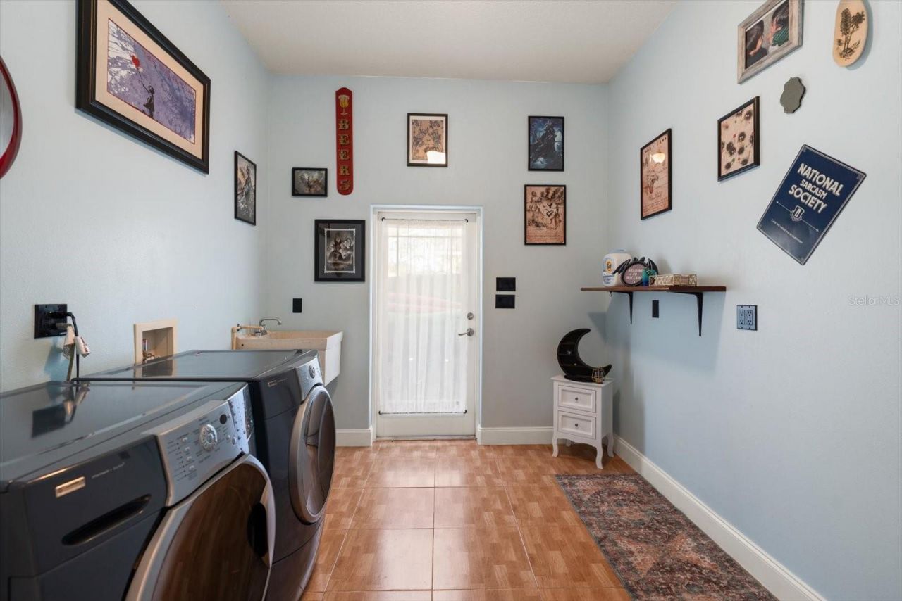2400 Sherwood Lane , Clearwater, FL 33764 Photo