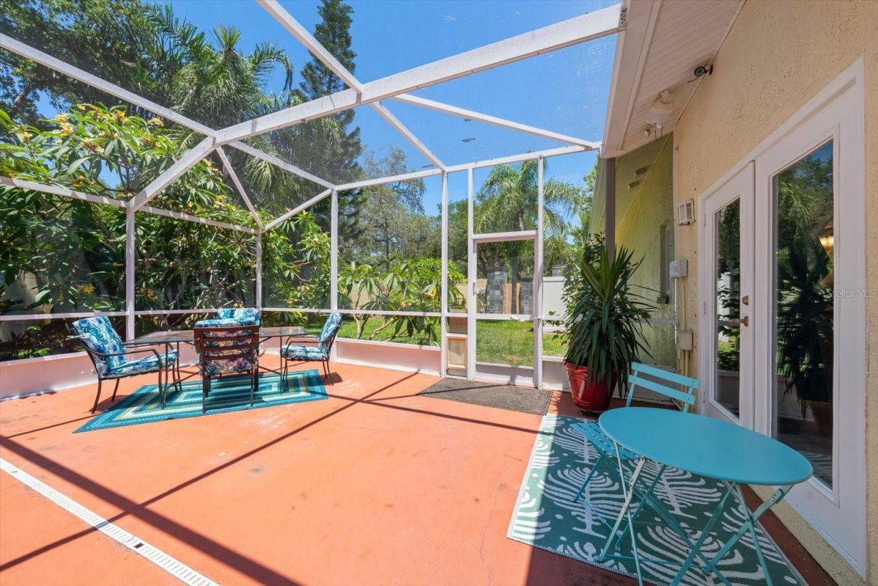 2400 Sherwood Lane , Clearwater, FL 33764 Photo
