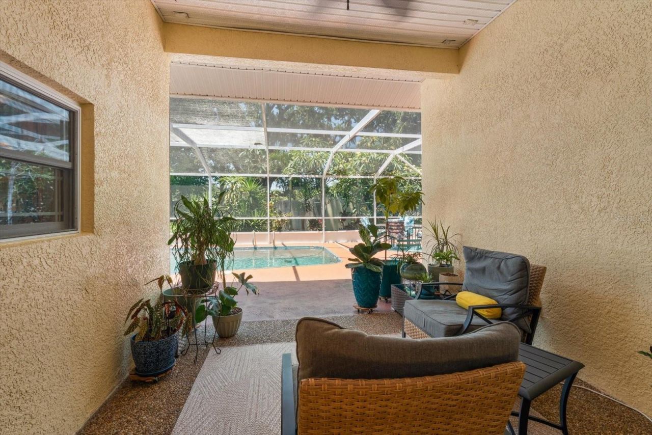 2400 Sherwood Lane , Clearwater, FL 33764 Photo