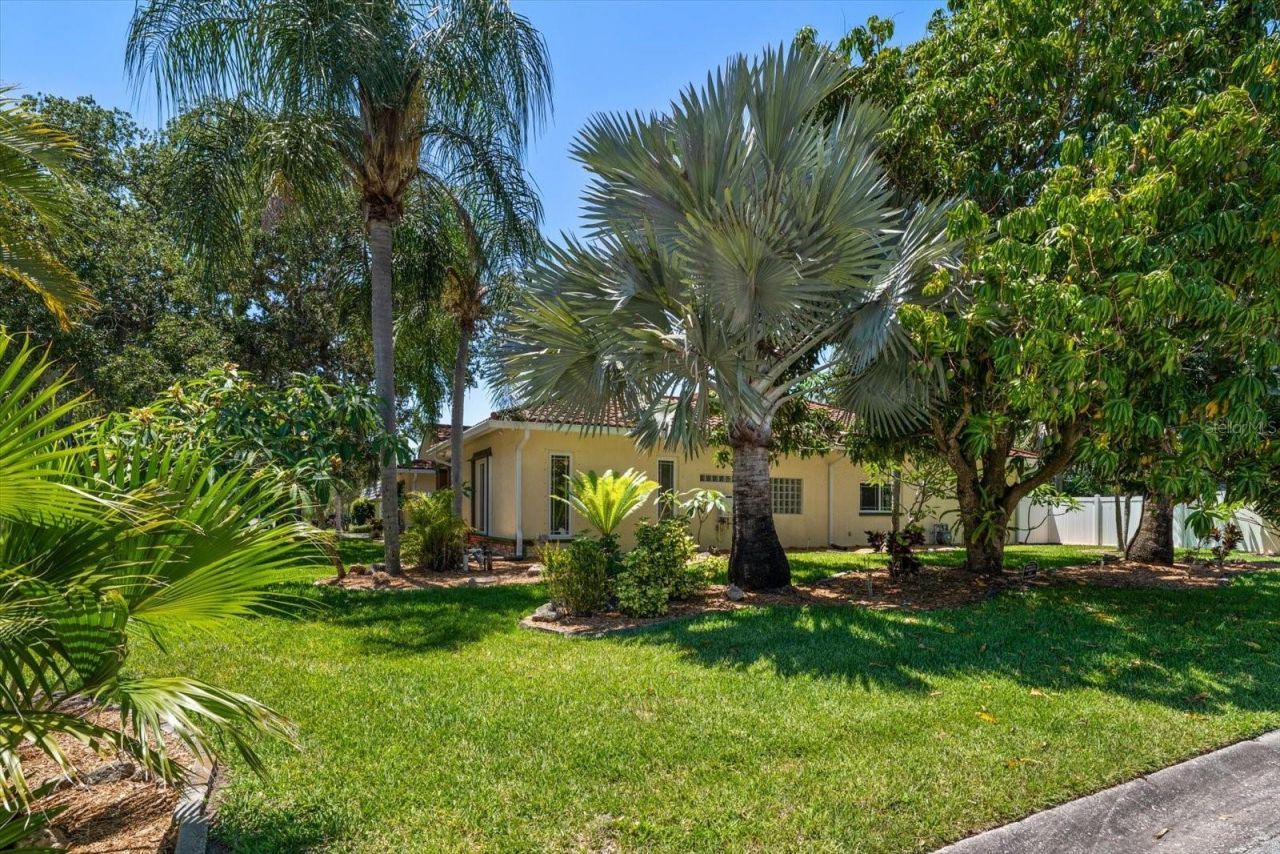 2400 Sherwood Lane , Clearwater, FL 33764 Photo