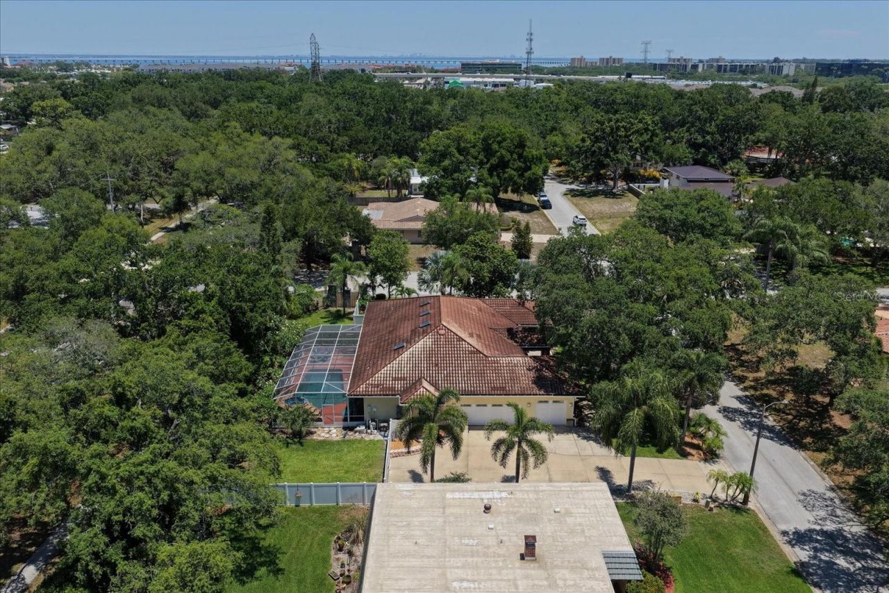 2400 Sherwood Lane , Clearwater, FL 33764 Photo