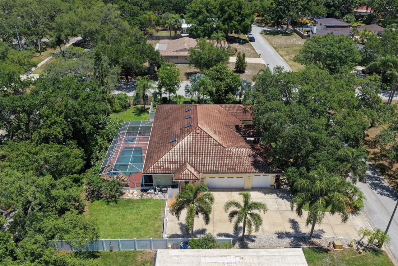 2400 Sherwood Lane , Clearwater, FL 33764 Photo