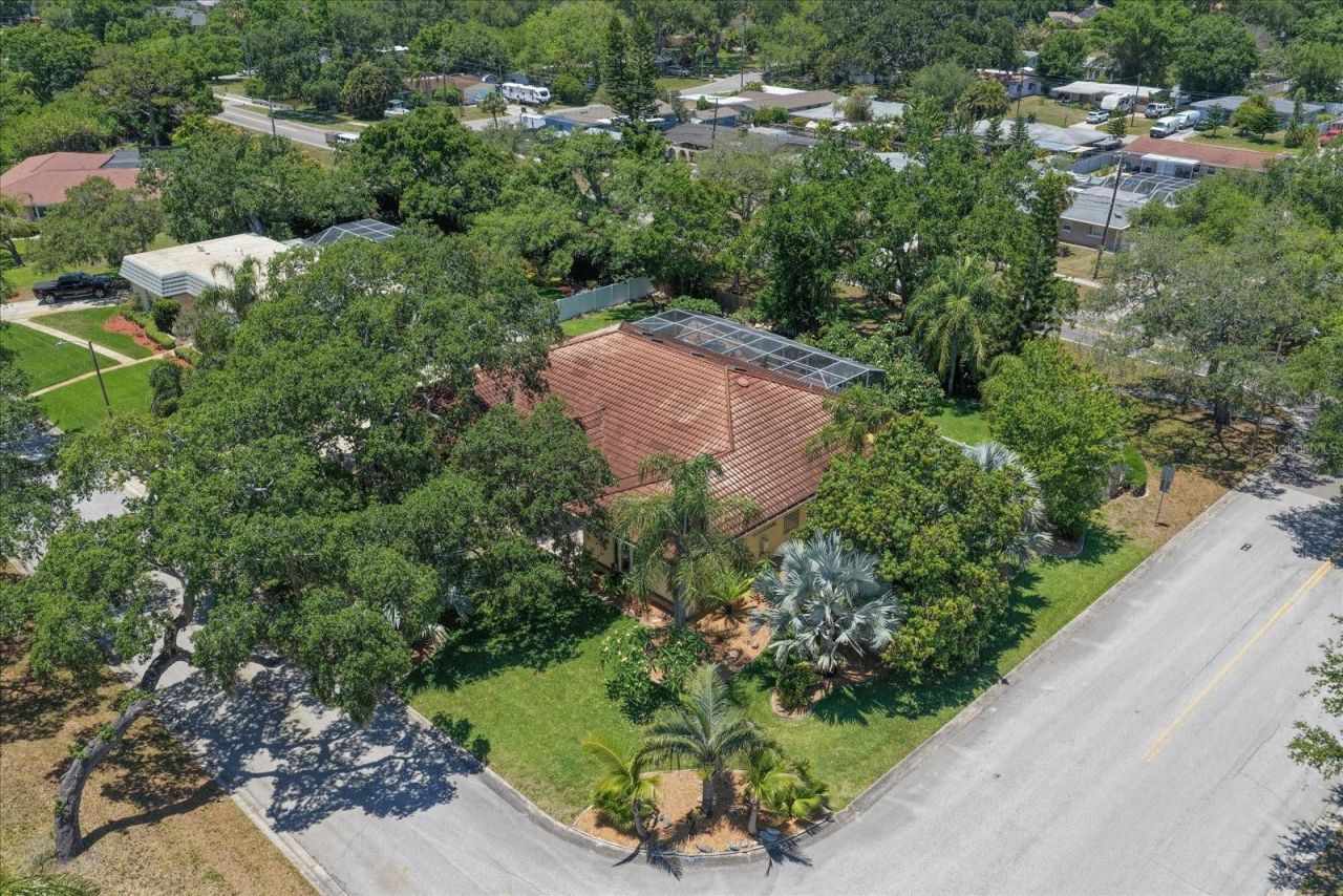 2400 Sherwood Lane , Clearwater, FL 33764 Photo