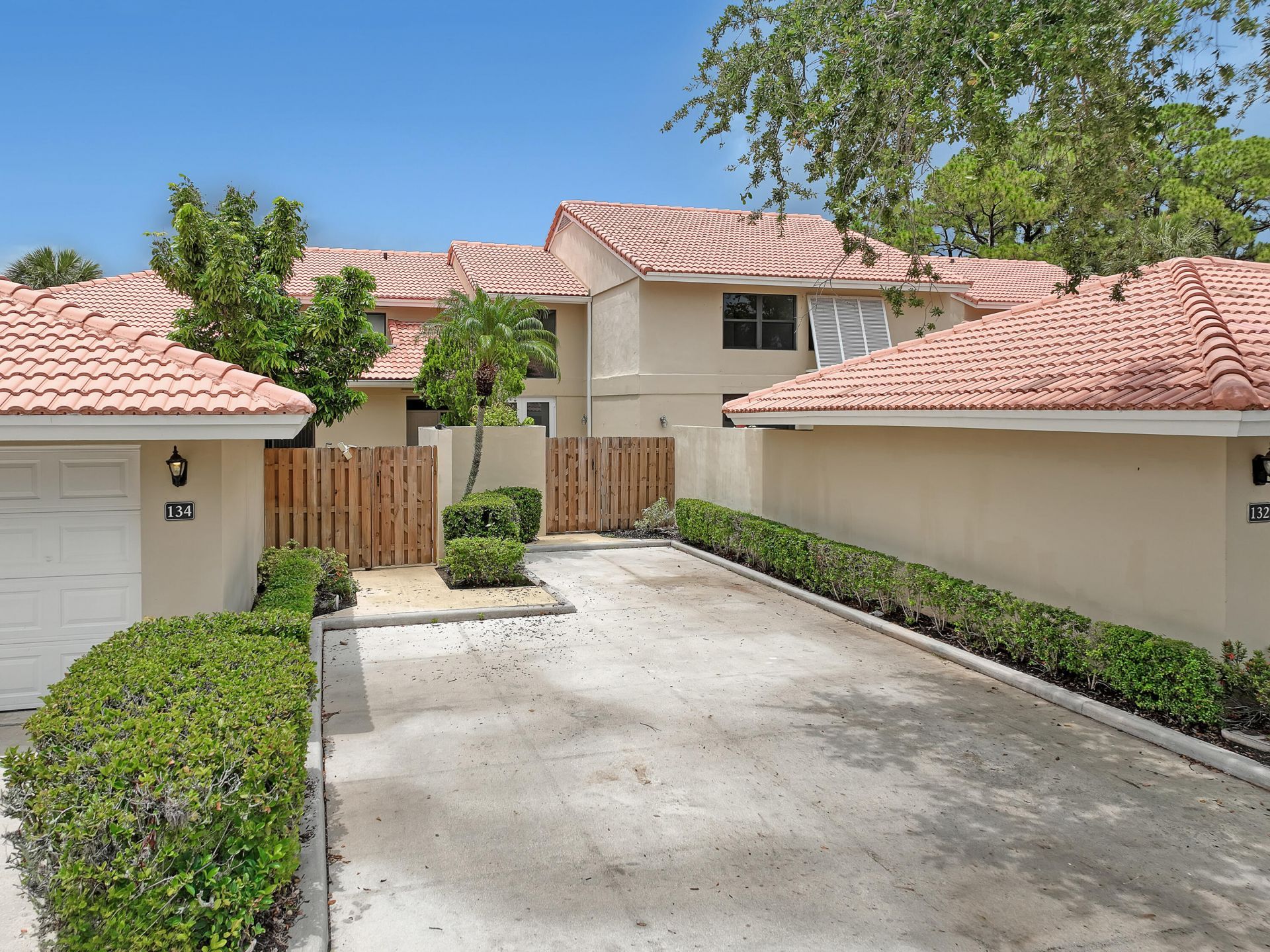 132 Old Meadow Way, Palm Beach Gardens, FL 33418 Photo