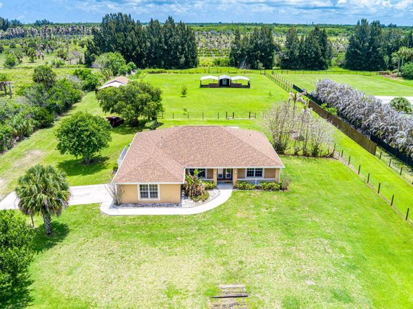 3768 Seminole Road, Fort Pierce, FL 34951