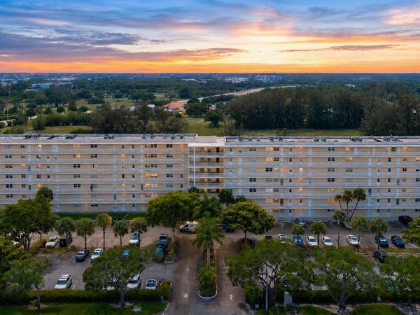 5961 NW 2nd Avenue, Unit #302, Boca Raton, FL 33487