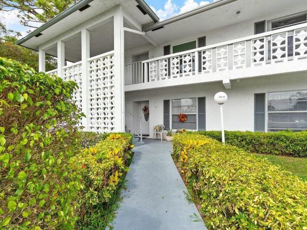 5010 Privet Place, Unit 101, Delray Beach, FL 33484