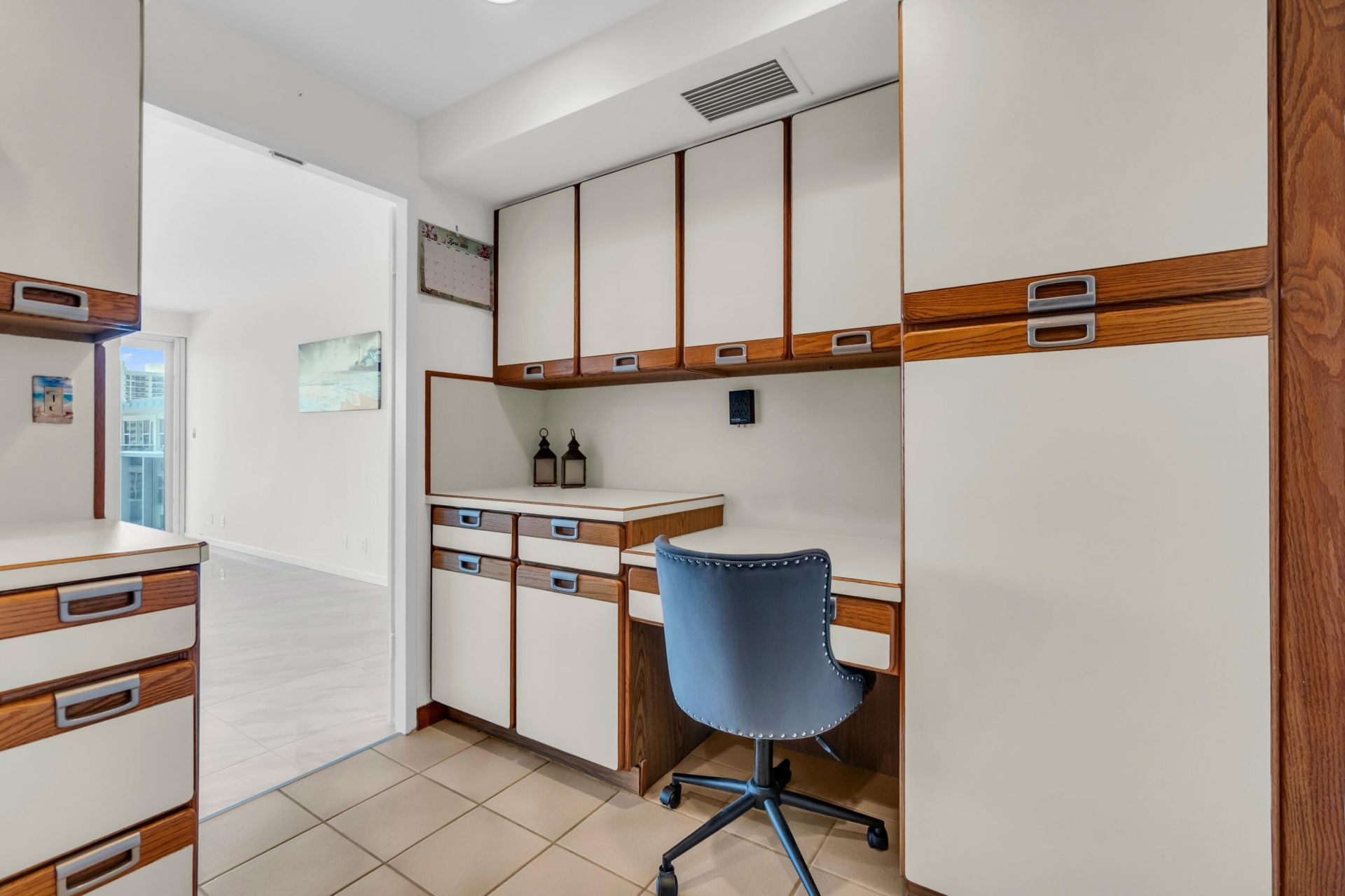 3300 NE 36th Street, Unit 1711, Fort Lauderdale, FL 33308 Photo