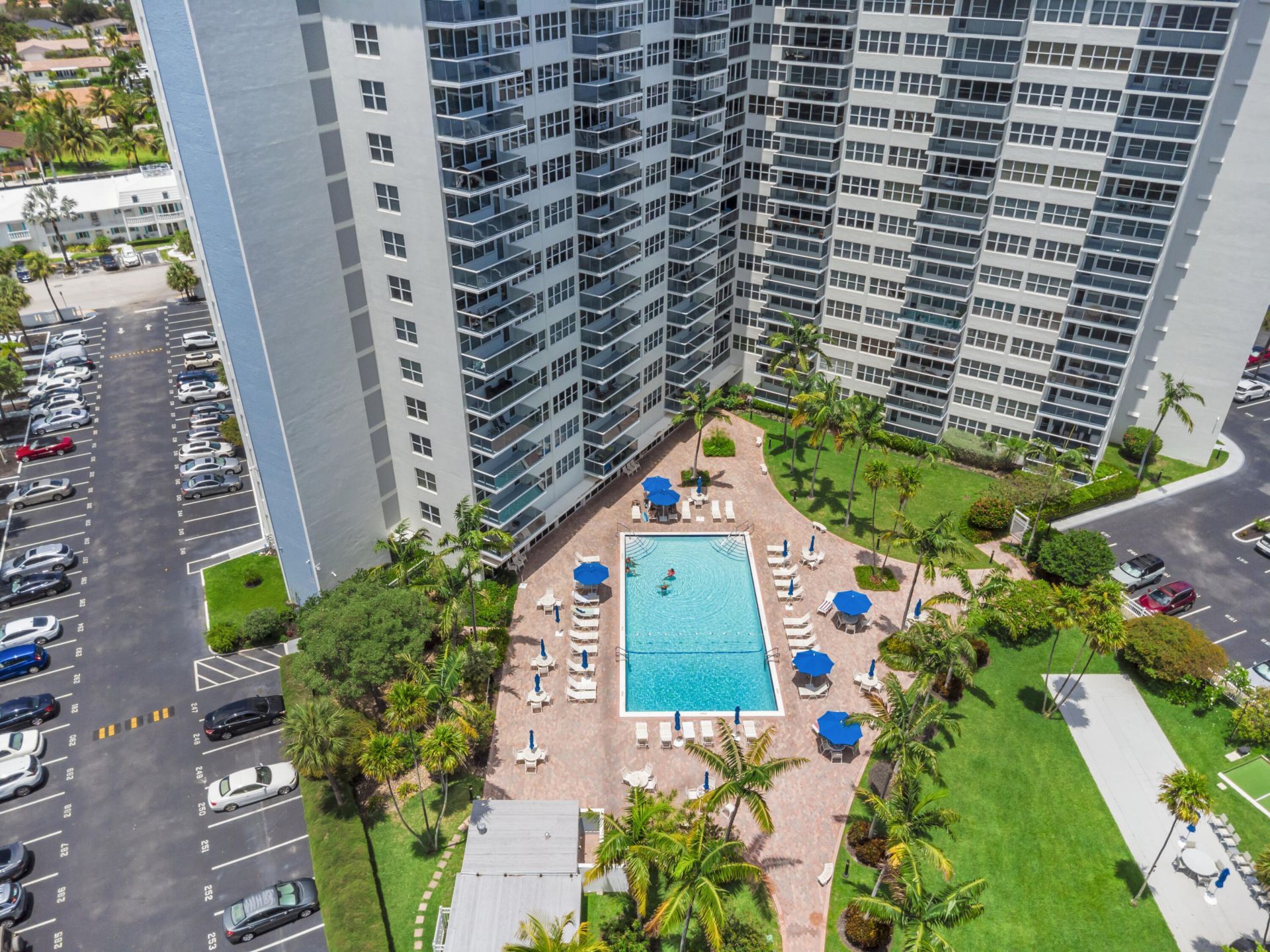 3300 NE 36th Street, Unit 1711, Fort Lauderdale, FL 33308 Photo