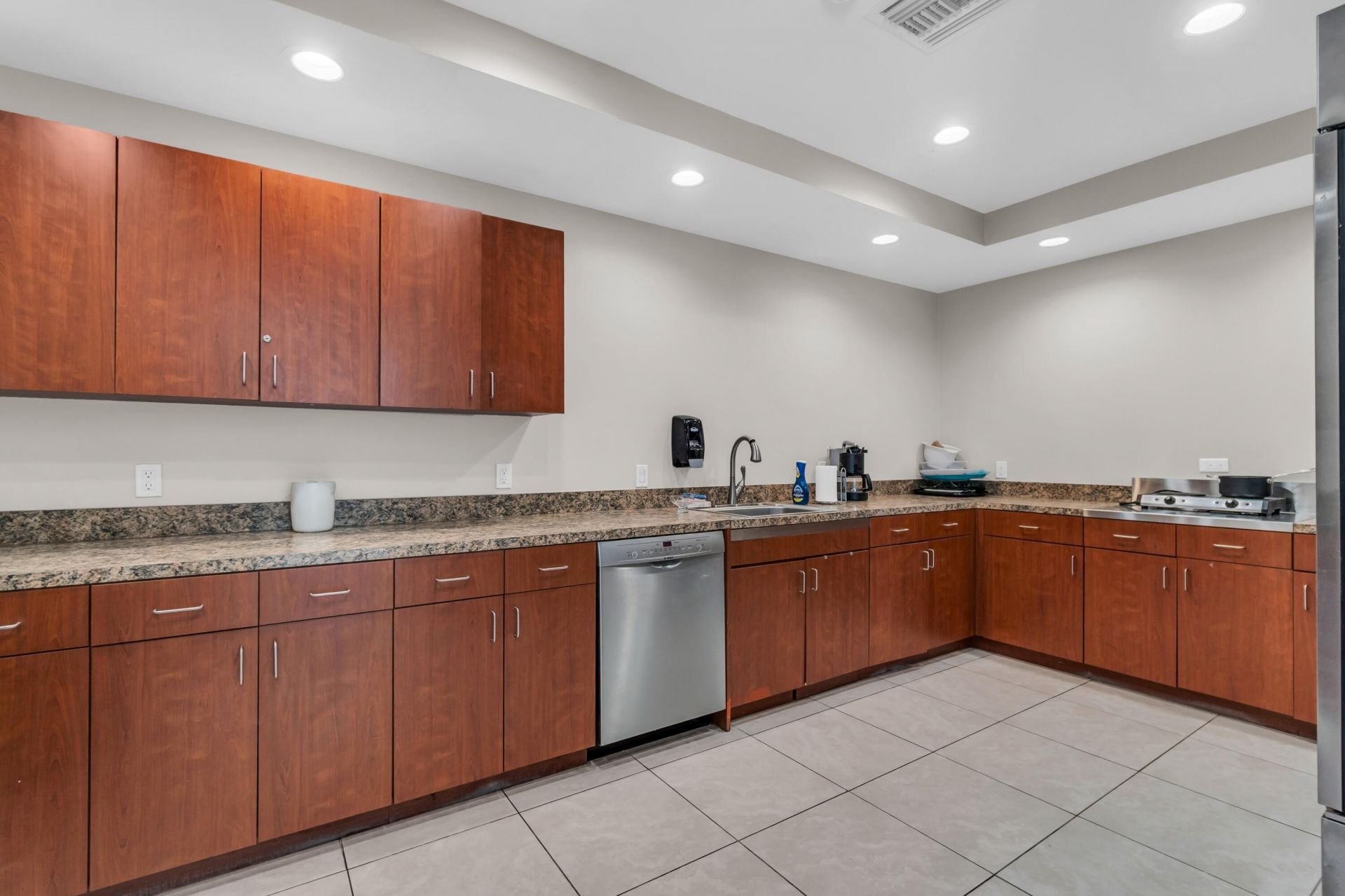 3300 NE 36th Street, Unit 1711, Fort Lauderdale, FL 33308 Photo