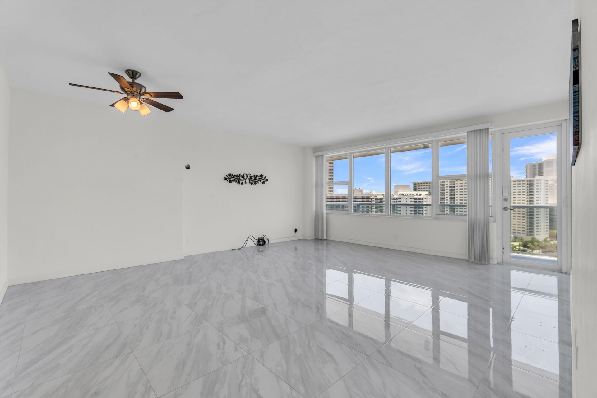3300 NE 36th Street, Unit 1711, Fort Lauderdale, FL 33308 Photo