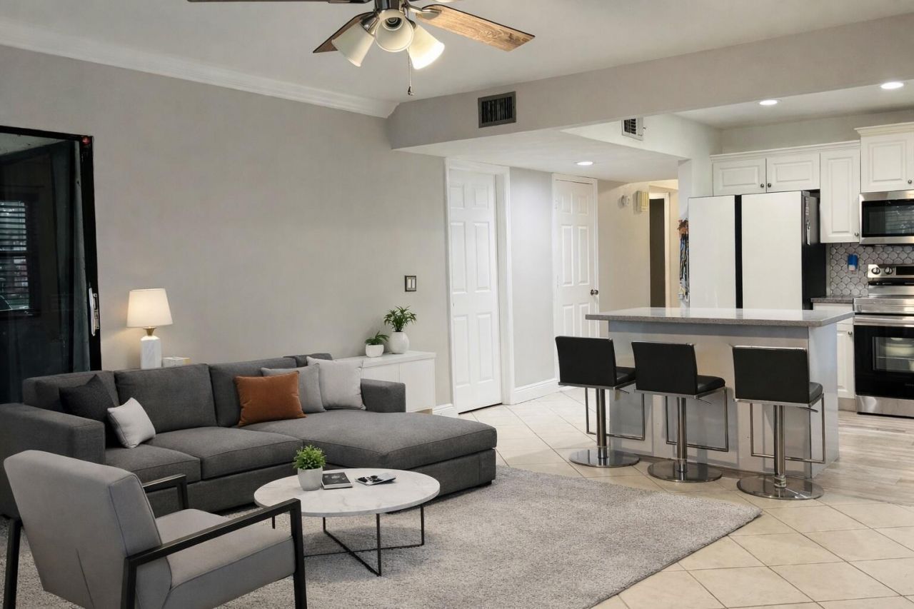 9521 Boca Cove Circle, Unit 505, Boca Raton, FL 33428 Photo
