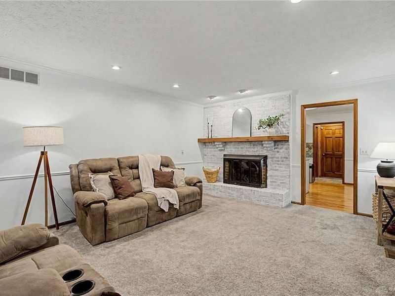 575 Hornwood Drive, Springfield Township, OH 45504 Photo 13