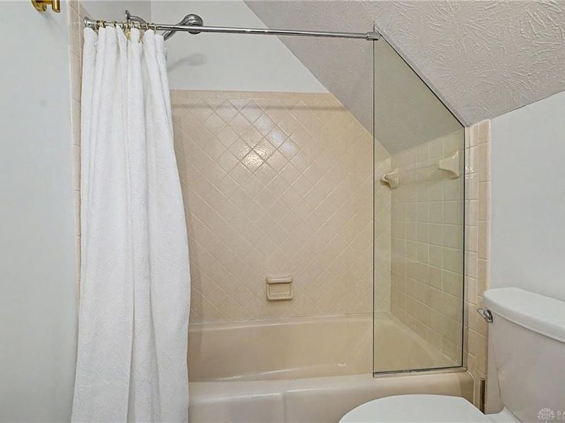 575 Hornwood Drive, Springfield Township, OH 45504 Photo 38