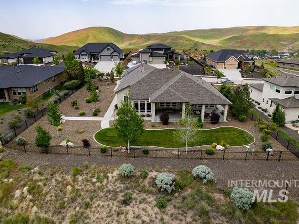 5030 W Parkridge Drive, Boise, ID 83714