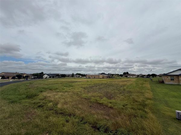 529 Will Smith CIR, Hutto, TX 78634
