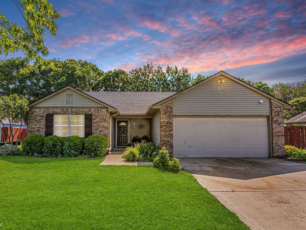 611 Clydesdale Lane , Bargersville, IN 46106