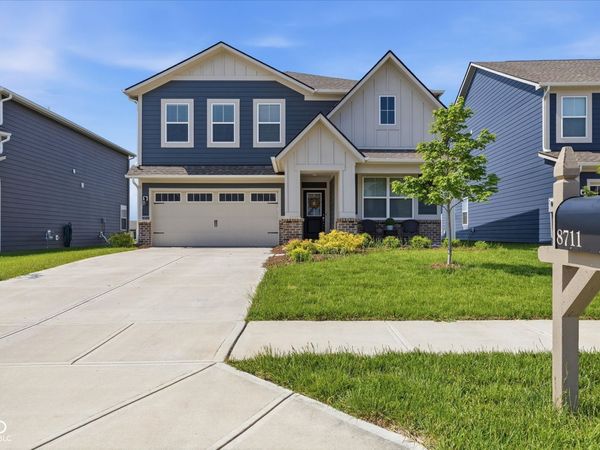 8711 Laurelton Place , Brownsburg, IN 46112