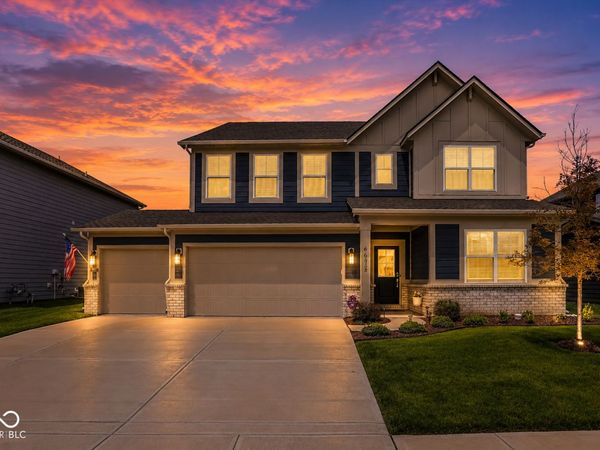 6672 Sugar Creek Lane, Whitestown, IN 46075