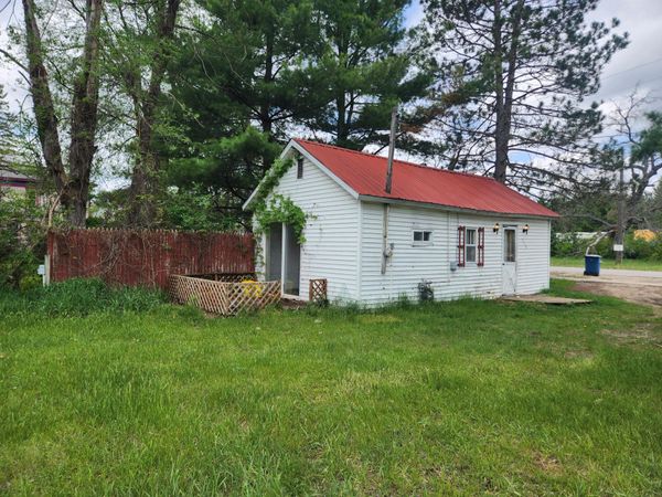 575 Eighth Street, Baldwin, MI 49304