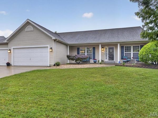 709 Brook Manor Court , Lake St Louis, MO 63367