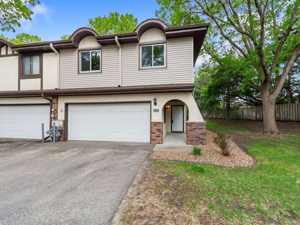 8773 Maplebrook Parkway N, Brooklyn Park, MN 55445