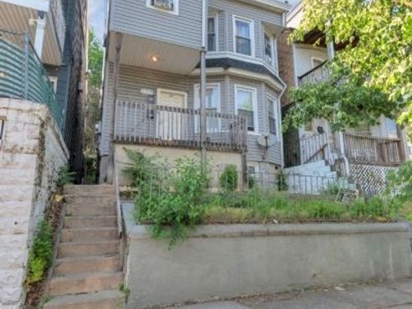 135 N 4Th St, Paterson, NJ 07522