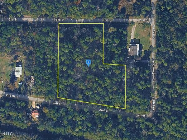 4050 2nd Street, Bay Saint Louis, MS 39520