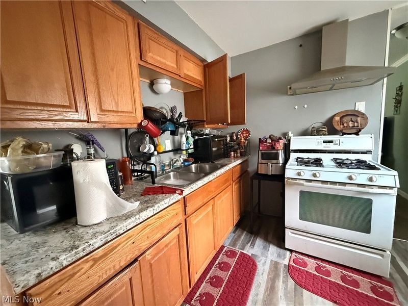 215 Dalepark Drive , Unit 1, Bedford, OH 44146 Photo 4
