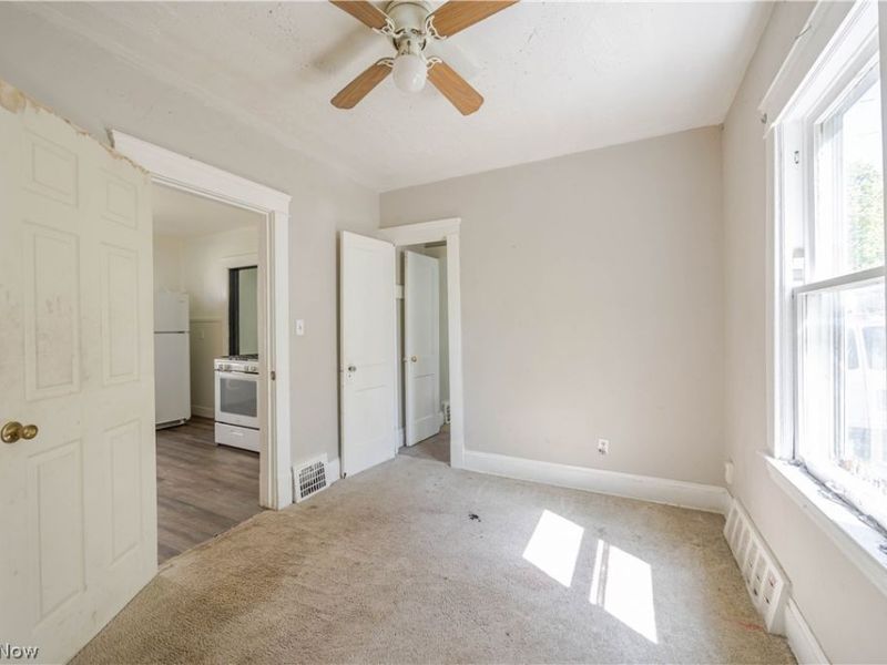12322 Imperial Avenue, Cleveland, OH 44120 Photo 13