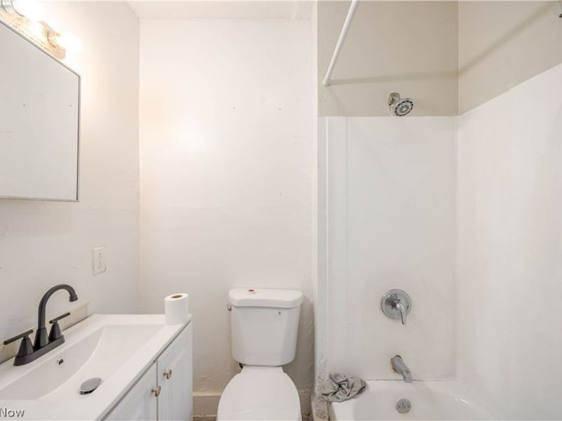 12322 Imperial Avenue, Cleveland, OH 44120 Photo 19