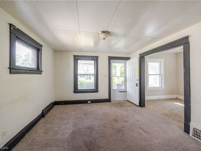 12322 Imperial Avenue, Cleveland, OH 44120 Photo 4