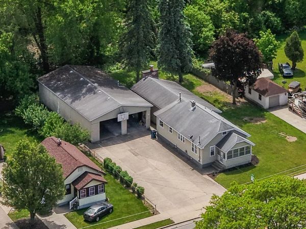 2524 Prairie Street SW, Wyoming, MI 49519