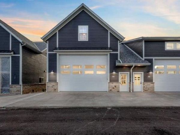 844 S 18TH AVENUE, Unit 9, Sturgeon Bay, WI 54235