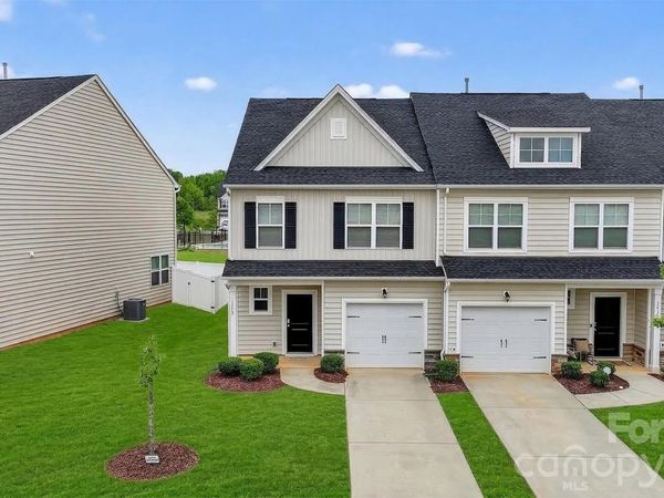 3932 Townes Boulevard , Terrell, NC 28682