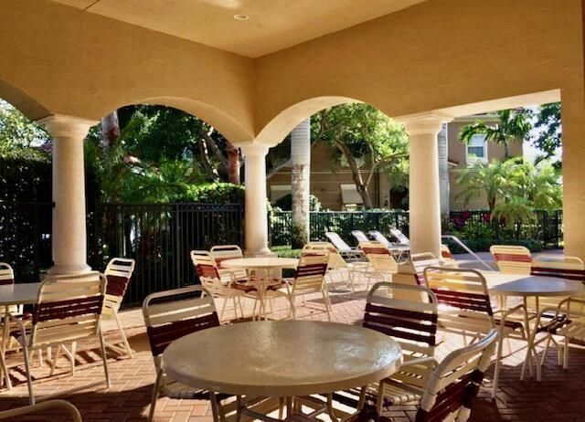 4930 Bonsai Circle, Unit 208, Palm Beach Gardens, FL 33418 Photo