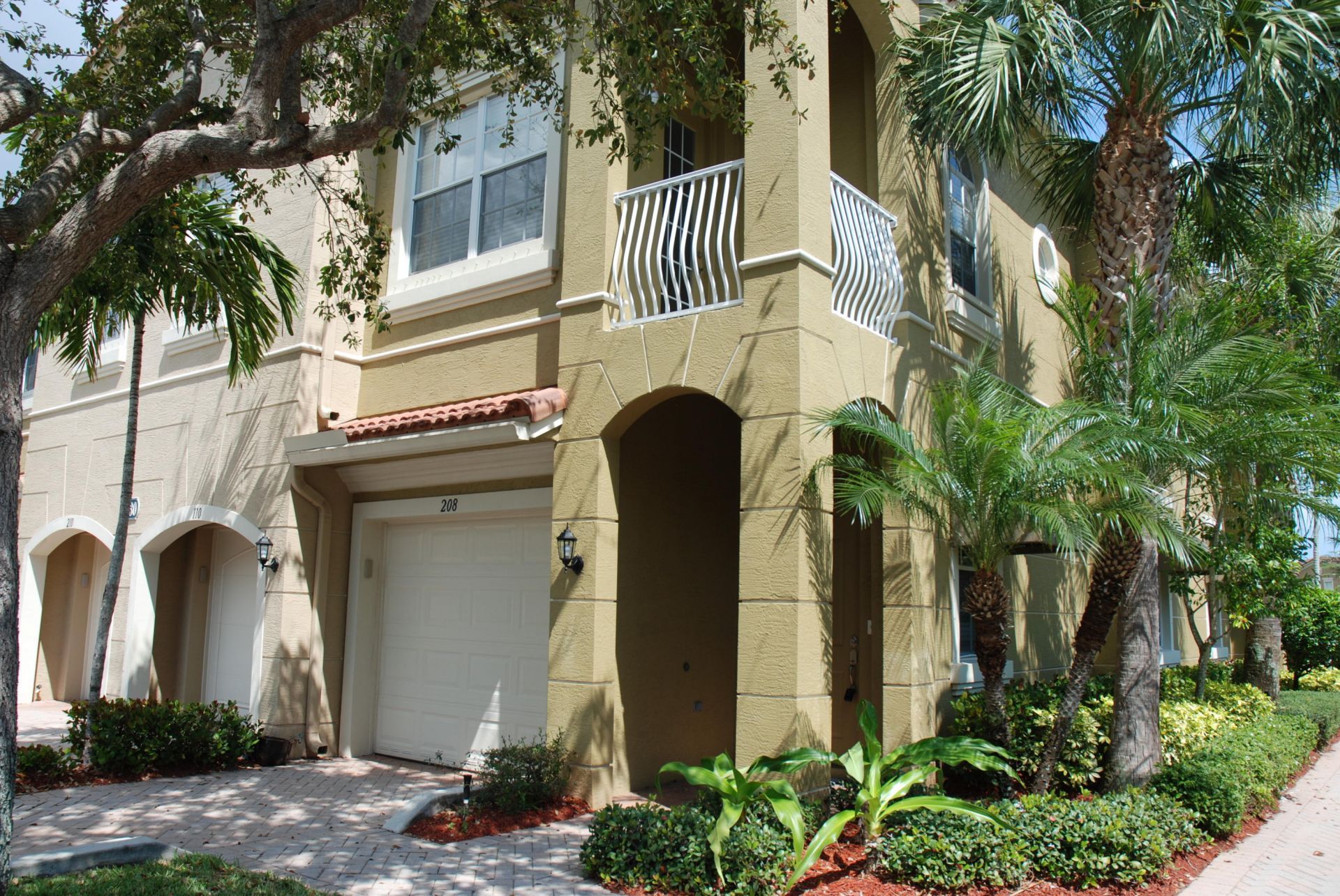 4930 Bonsai Circle, Unit 208, Palm Beach Gardens, FL 33418 Photo