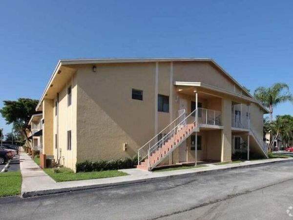 6043 10th Avenue N, Unit 130, Greenacres, FL 33463