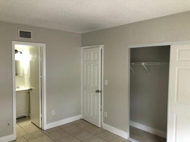 6043 10th Avenue N, Unit 130, Greenacres, FL 33463 Photo