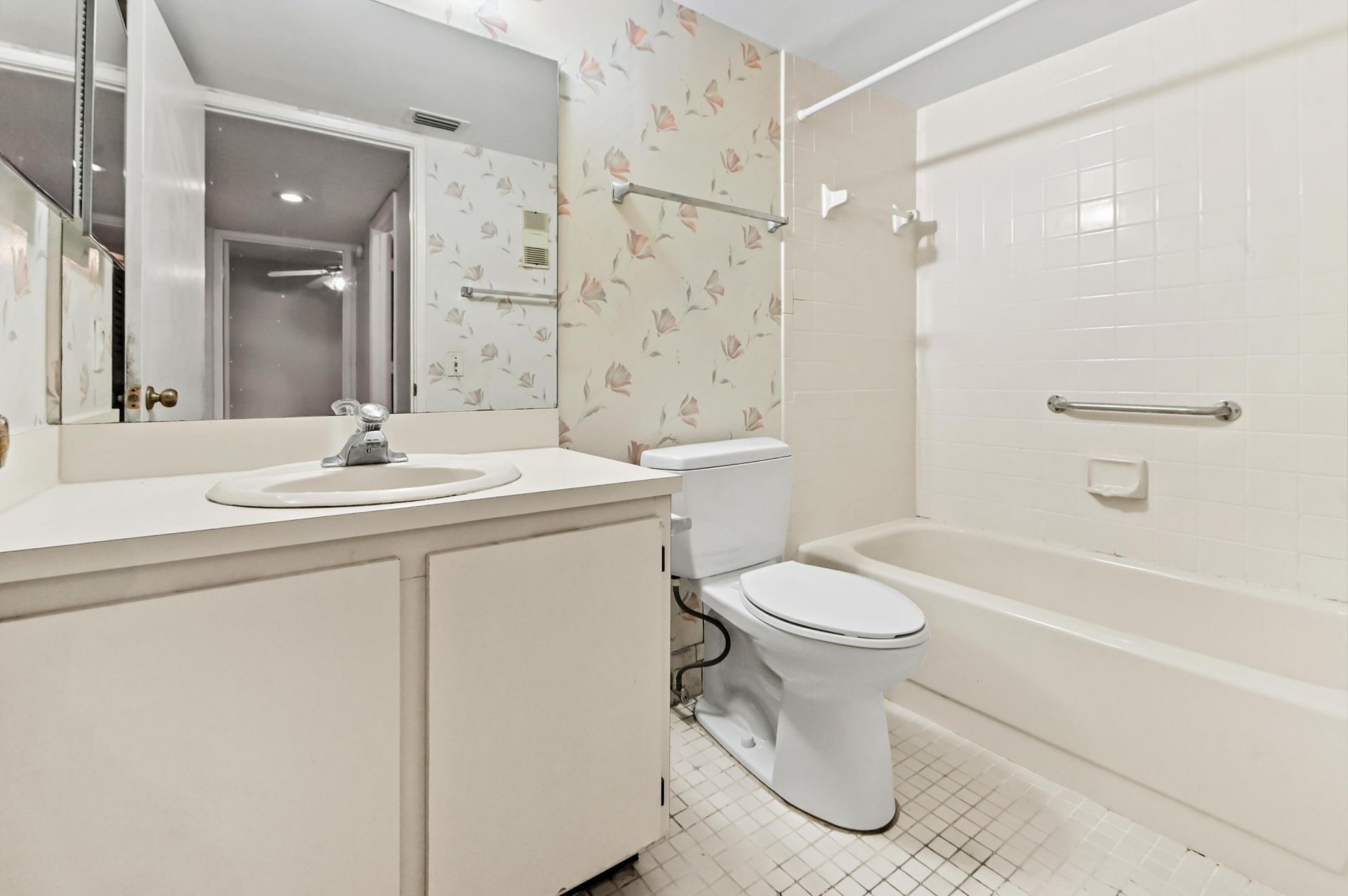 6586 Southurst Terrace, Unit 103, Delray Beach, FL 33446 Photo