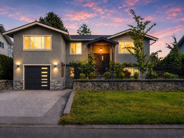 4425 Torrington Rd , Saanich, BC V8N 4N8