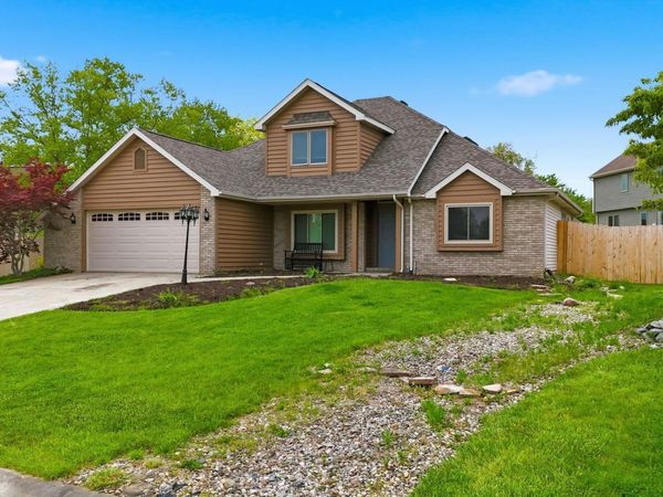 1686 E Brookside Trail, Columbia City, IN 46725